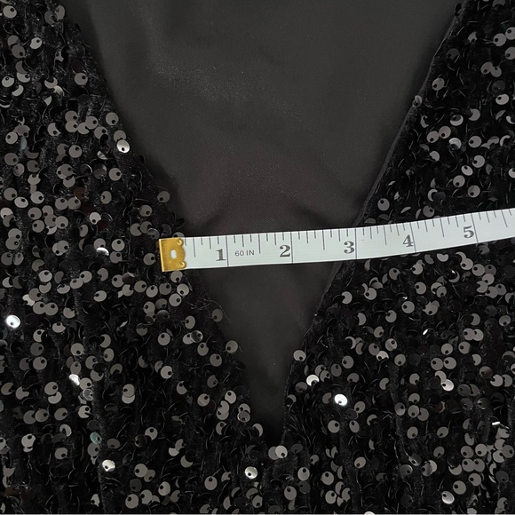 Forever 21 Black Sequin Surplice Mini Dress BNWT Christmas Party & NY - Picture 8 of 12